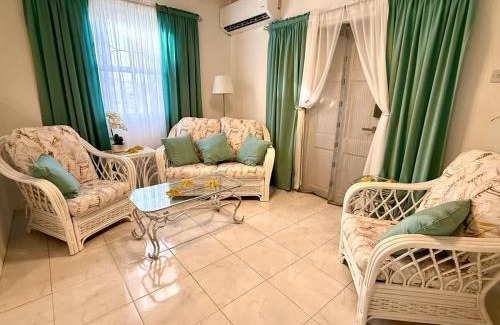 Douglas House | ZenBreak Steps to the Sea 3Bd