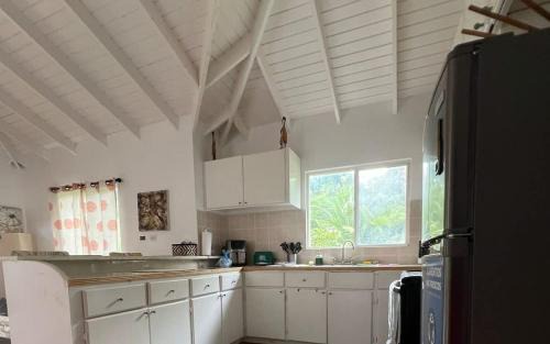West Coast House | ZenBreak The Tree House Apartment