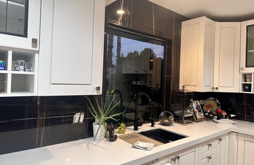 Rancho Mirage House | Zentierra~ Great Location! Mid Century Home! Quiet, Clean, and a Putting Green!