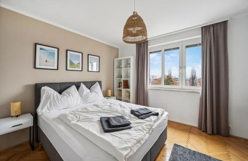 Lend Apartment | Zentrales park-side Apartment - 2BR - free parking - 2 Balkone