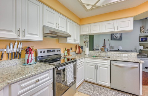 Silver Oaks House | Zephyrhills Home - Lanai & Grill, Near Theme Parks