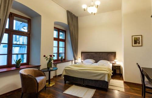 Jelenia Gora Bed & Breakfast | ZEPPELIN APARTMENTS Simple Acomodation