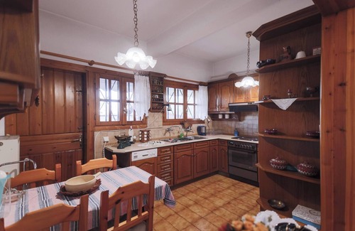 Aiginion Apartment | Zeusplace Magic Traditional Villa