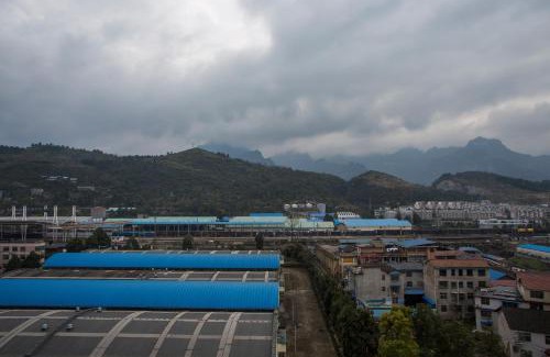 Yongding Apartment | Zhangjiajie Cat Theme Inn