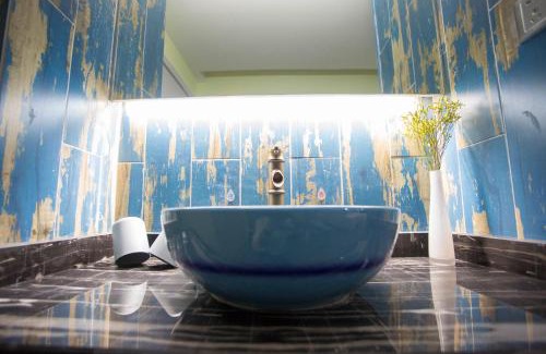 Yongding Apartment | Zhangjiajie Cat Theme Inn