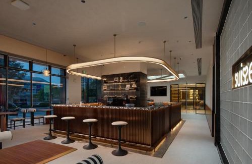 Xiangzhou District Hotel | Zhuhai International Convention and Exhibition Center Suisse Place Apartment Hote!