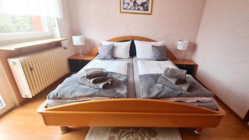 Rotensol House | Zi10 Familienzimmer Schönblick mit Balkon