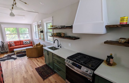 Zilker House | Zilker Canopy Bungalow