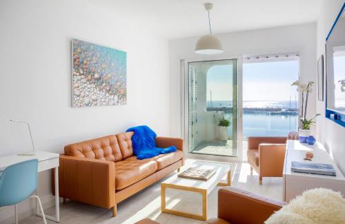 Zygi Apartment | Zima Blue