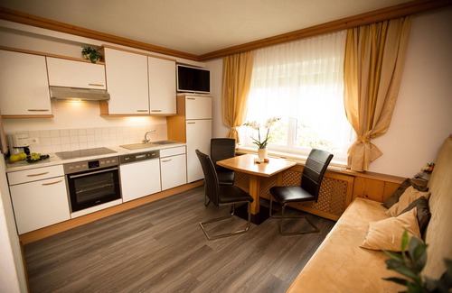Schoerfling am Attersee Apartment | Zimmer de Luxe 2 - Pension Knoll