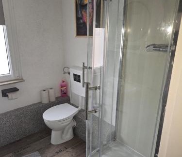 Heidelberg-Kirchheim House | Zimmer mit eigenem Bad in Heidelberg