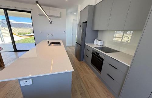 Melville Apartment | Zion on Yorkes