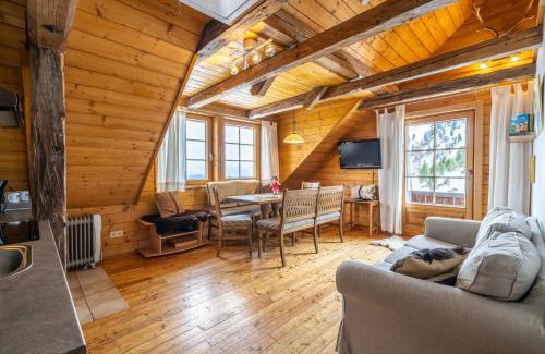 Reichenau Apartment | Zirbenhütte am Falkert auf der Heidi-Alm