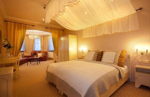 Decin Hotel | Zlatá Lípa