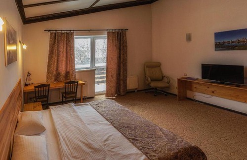 Chelyuskinsky House | Znamenitiy Dom on Shchorsa