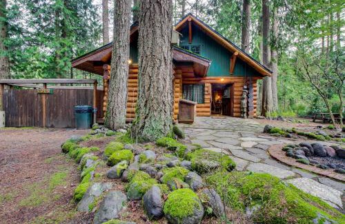 Mount Hood Village House | Zoe's Log Cabin
