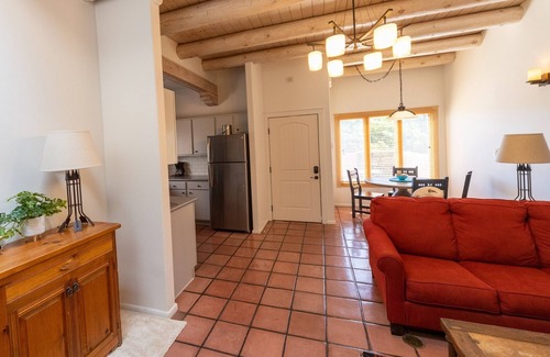 Downtown Santa Fe Hotel | Zona Rosa 73, Santa Barbara