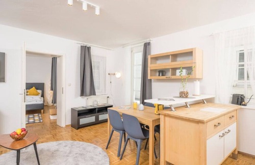 Graz City Centre Apartment | Zum Grazer Uhrturm in Graz Austria