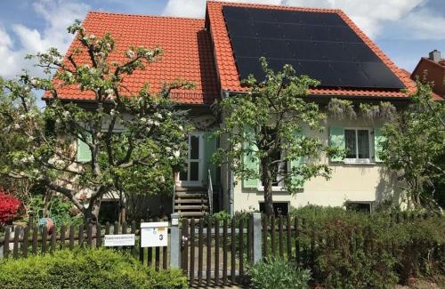 Schonfeld House | "Zum Nixenteich" Comfortable holiday residence