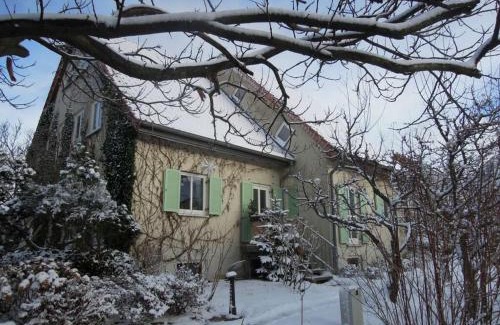 Schonfeld House | "Zum Nixenteich" Comfortable holiday residence