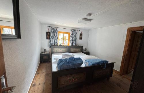 Pfafflar House | ZumSchutzpatron