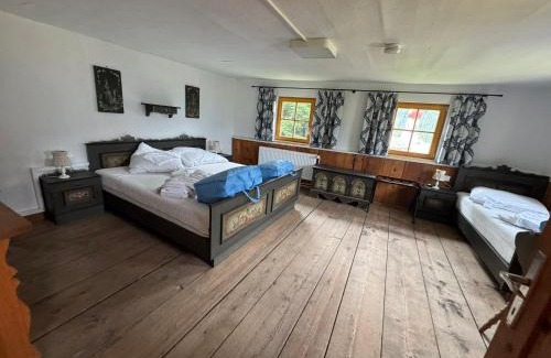 Pfafflar House | ZumSchutzpatron