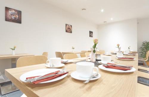 Aichach Bed & Breakfast | Zur Friedenseiche