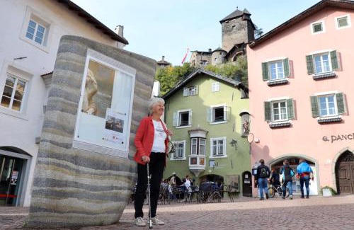 Albions Apartment | Zweizimmer-Wohnung mit Schlossblick