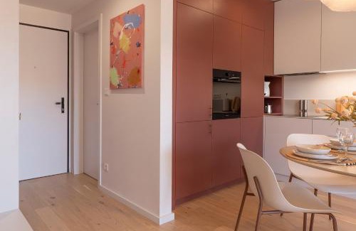 Nivy Apartment | Zwirn by Ellements, brand new apartment with free parking