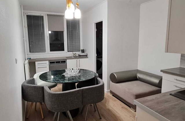 À 1 min du Métro, Proche du Stade Pierre Mauroy ! Appartement Idéal Pour Famille