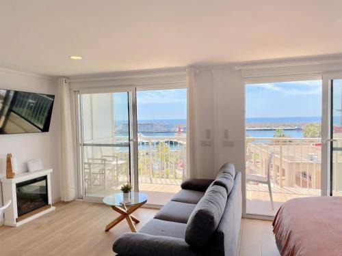 Ático Loft Playa frente al Puerto