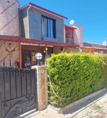 Şifne yalı'da 4 oda 9kisi yatak kapasite manzaralı