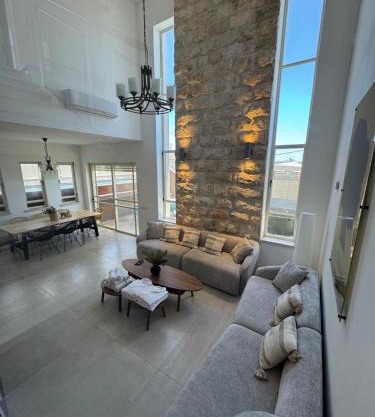 אלמה בוטיק - וילה מהממת עם בריכה פרטית