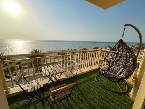 بيسان- إطلالة الشاطيء - عائلات - Bissan sea view