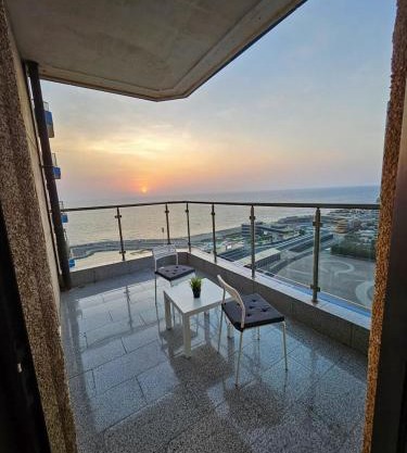 شقة بنظام فيلا مستقلة بالكورنيش apartment with villa system