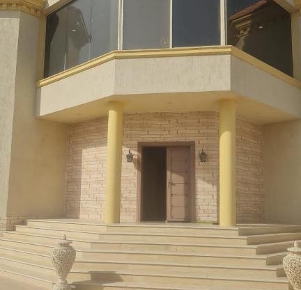 فيلا مون هاوس الفندقية