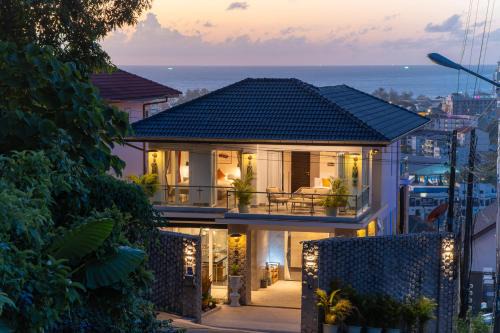 含早餐送接机 Phuket patong 4Bedrooms seaview Pool villa