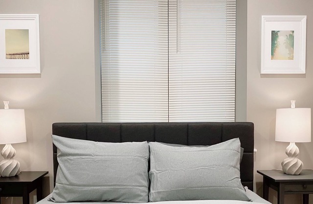 特濃情 | Torrontes 1 BR/1 BA at City Hall