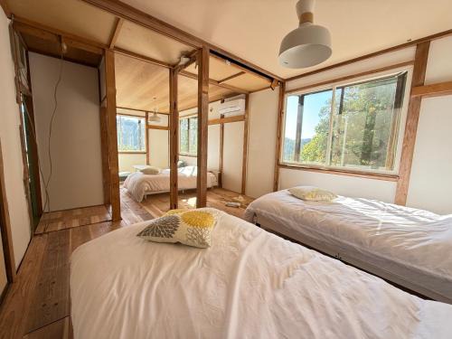 玄関開けたらスキー場!400平米の贅沢空間で大型犬もOKシアタールーム完備 Skiin 400m2 Luxury Lodge Large Dogs OK Big Theater Room