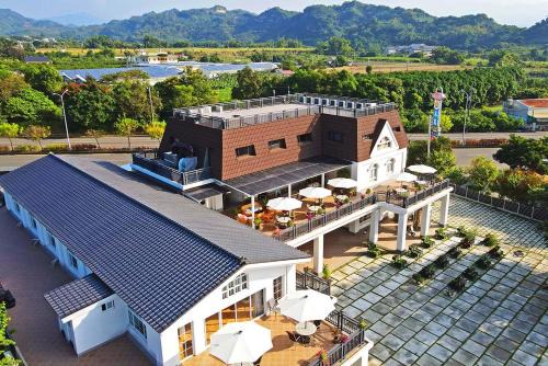 瓦樣山巷台南玉井南科套房月租12000露營戶外婚禮