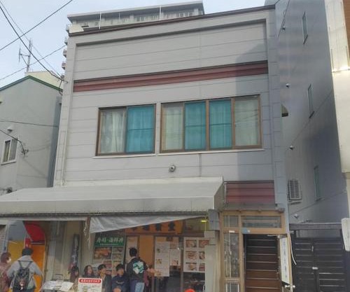 駅ちか民泊金魚