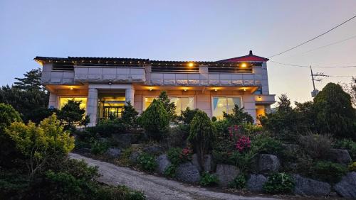 와바다펜션 속초고성 독채펜션12인 삼포해수욕장1분 바베큐불멍