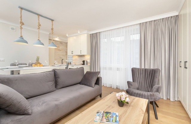Świętojańska 12 | Big Apartment | Two Balconies | Remote Work | Parking | Gdynia Center