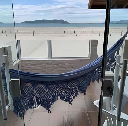 01 - Apto Pé na Areia - Sacada na Praia