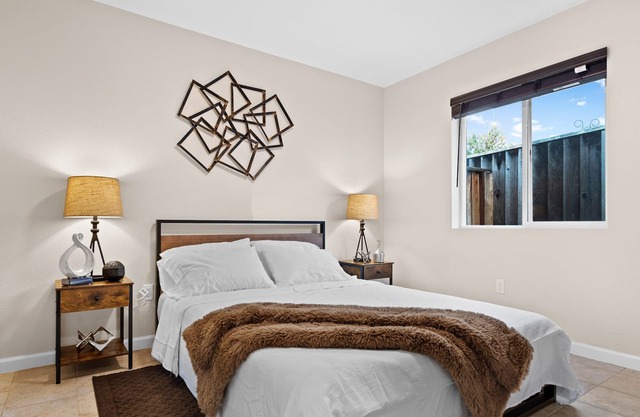 1/1 ADU w/ Fast Wi-Fi (Minutes from Levi Stadium!)