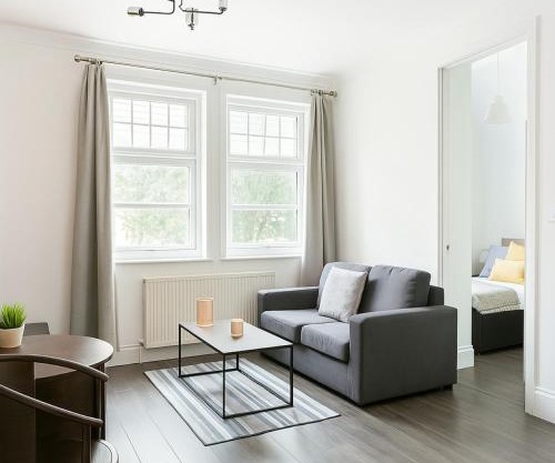 1 Bed Apartment in Central Victoria