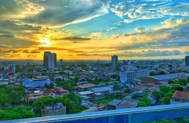 1-bed - Sleeps 4 With High Rise City View