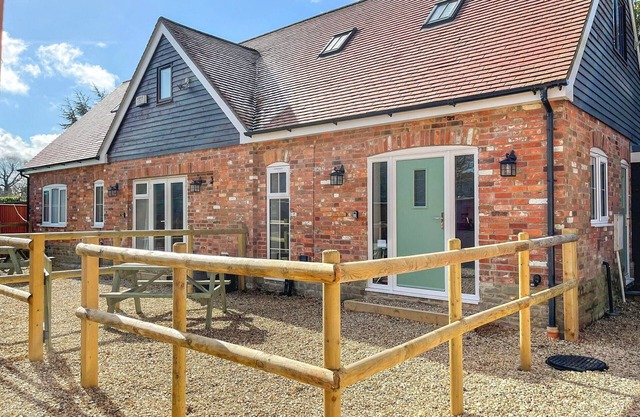 1 bedroom accommodation in Child Okeford, near Blandford Forum