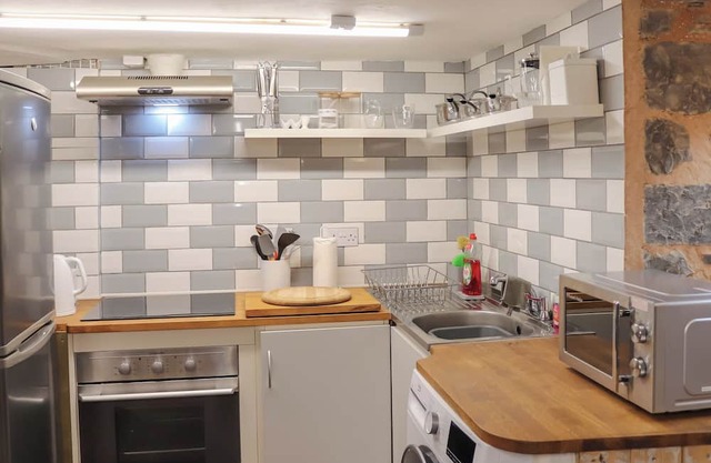 1 bedroom accommodation in Felinheli