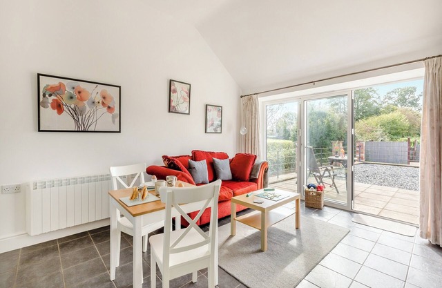 1 bedroom accommodation in Hewish